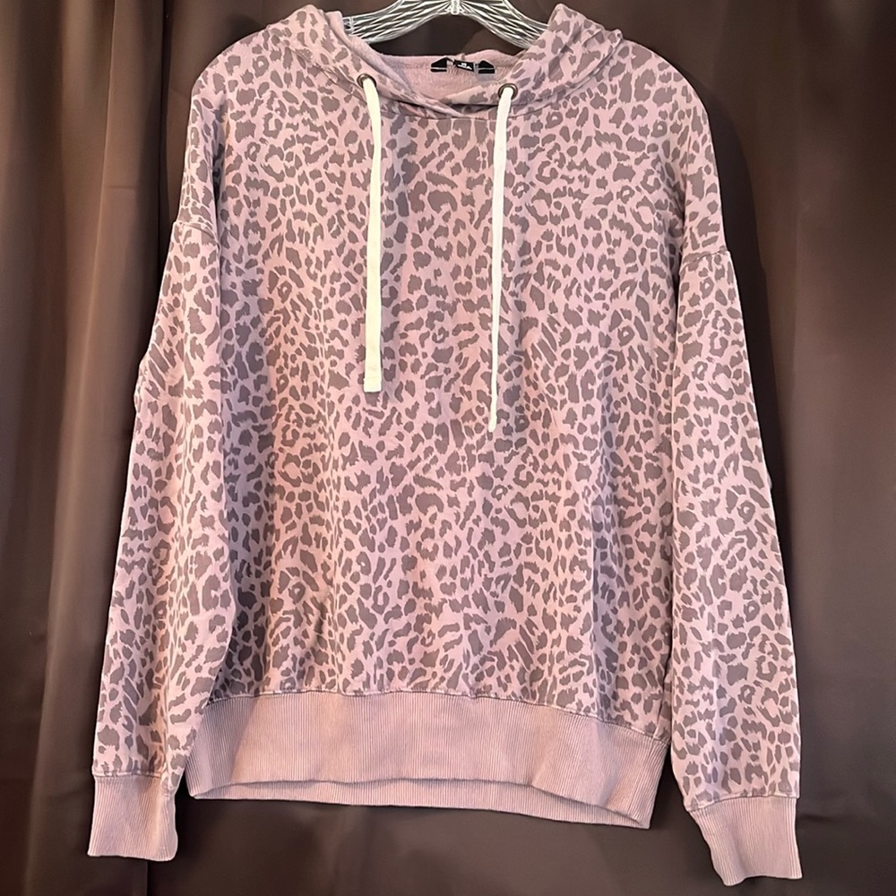 Buffalo David Bitton animal print hoodie xsmall Purple /black cheetah print.